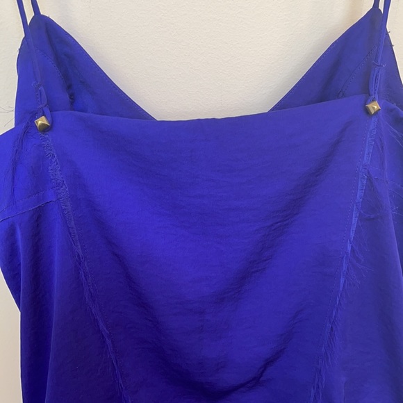 Purple peplum silky camisole. Size L - Picture 2 of 3
